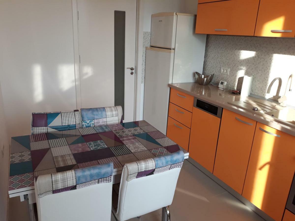 Apartament 3 Camere Constanţa Exteriör bild